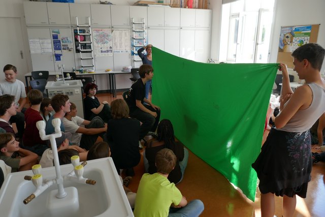 Ehemalige beim Kennenlernspiel